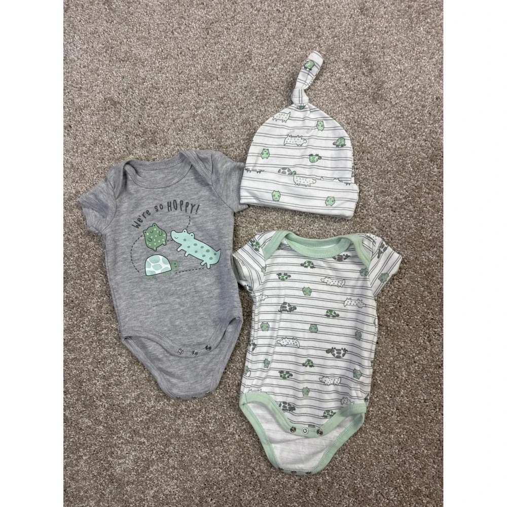 Carters Just One You Baby Boy 3pc Set Bodysuits and Hat Reptile Frog Grey White